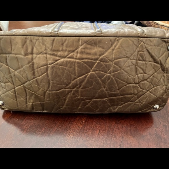 Chanel large shopping bag. Excellent condition. No visible wear. - Picture 6 of 10